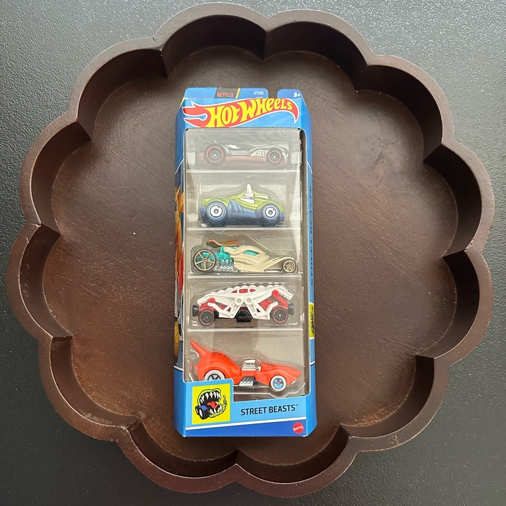 Hot Wheels ~ Street Beasts Set 5 Pack (HTV55)